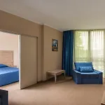 Отель Club Sunny 4*