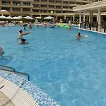 Отель Club Sunny 4*
